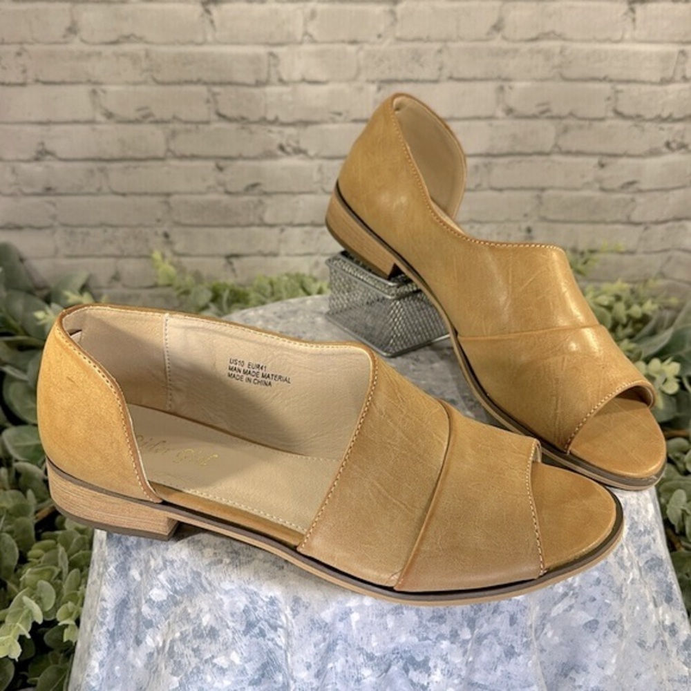 A Rider Girl - Light Caramel Half D’Orsay Open Toe Low Heel Flats WMS 10M✨EUC